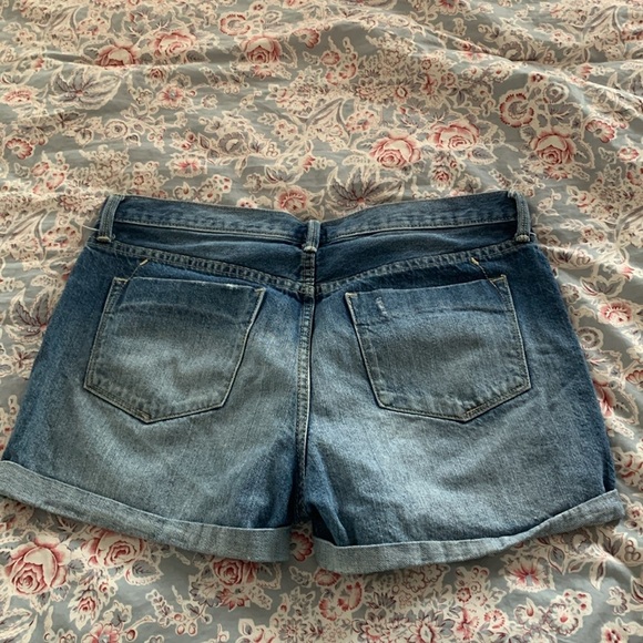 Mossimo Boyfriend Midi Denim Shorts Size 6/28 - Picture 2 of 3